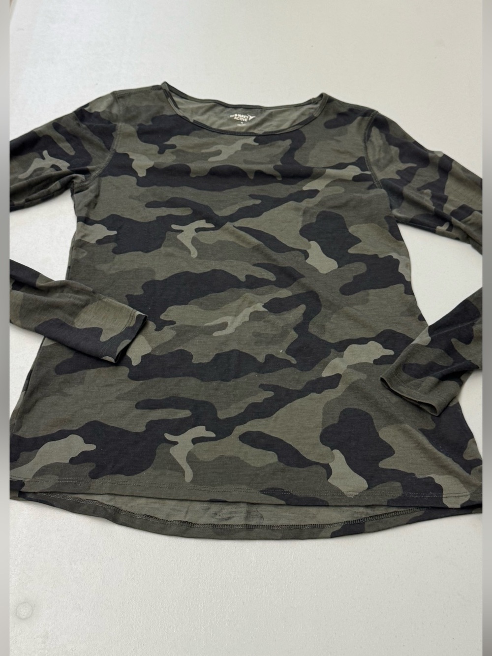 Old Navy Camouflage Long-Sleeve Tee - Olive & Black